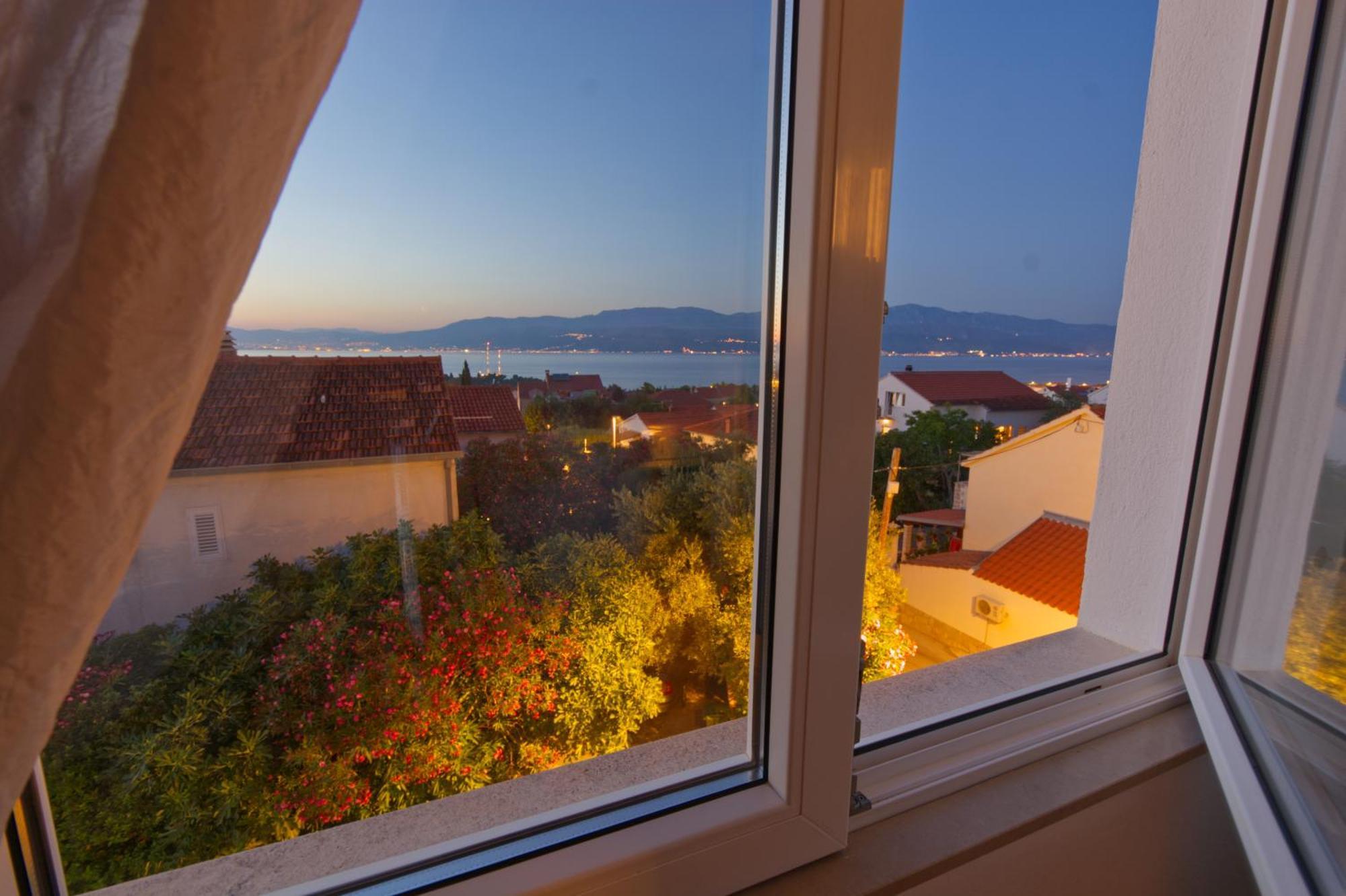 Apartments Residence Sunce Supetar - Cozy Base To Stay And Explore Island Brac Free Parking Ngoại thất bức ảnh